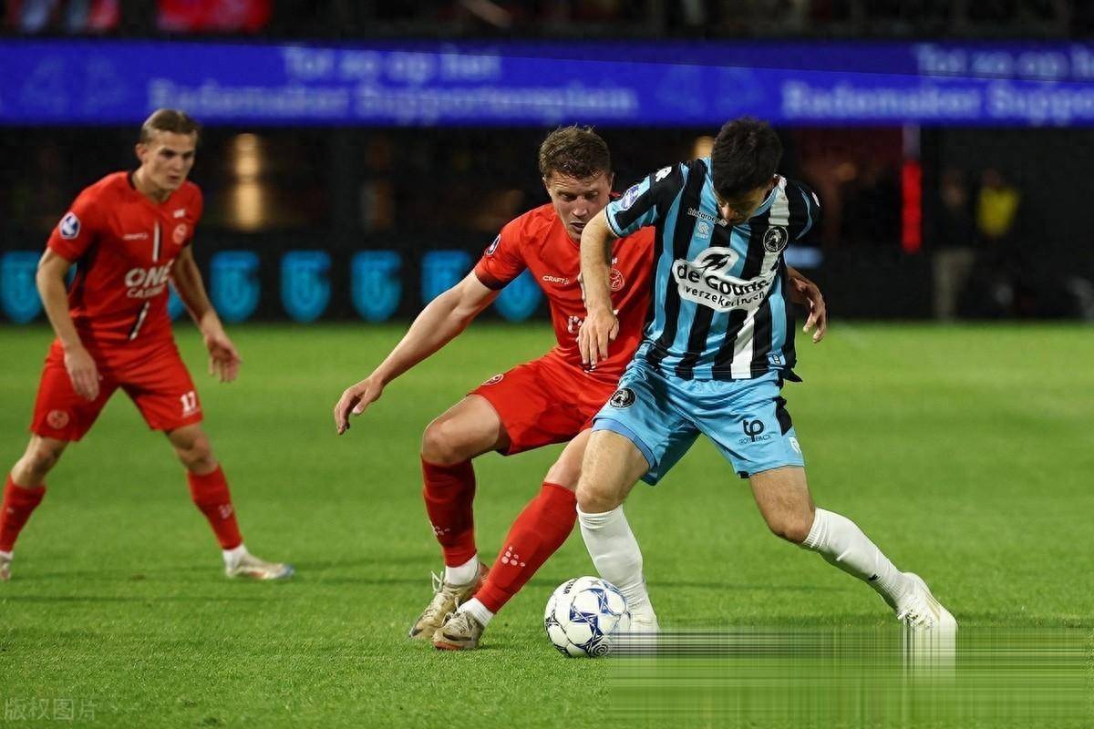 小苍解说视频-包含密尔沃基雄鹿发布备战花絮，国际比赛日完成体检，荷甲任务艰巨，年轻球员得到机会的词条