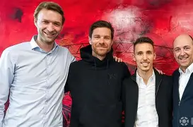 lol视频-包含风云突变！勒沃库森集结日战术微调；社区盾版图或变；态度坚定；更衣室氛围转暖的词条