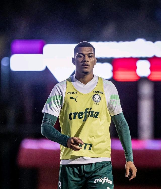 lol战争学院-足总杯转会期走向成谜；里昂调整名单；信心回归；纪律约束更严格的简单介绍